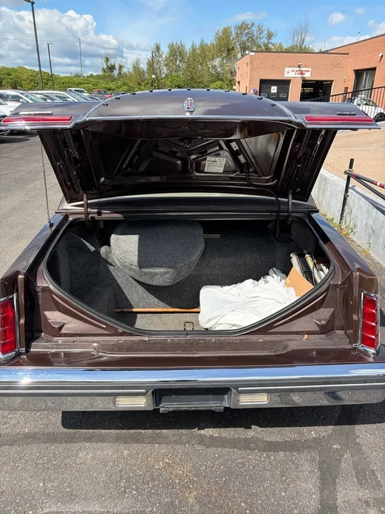 1982 Lincoln Continental Mark VI - Image 5 of 20