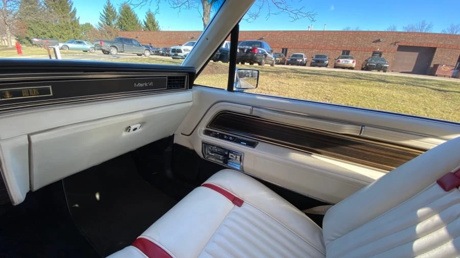 1982 Lincoln Continental Mark VI - Image 9 of 11
