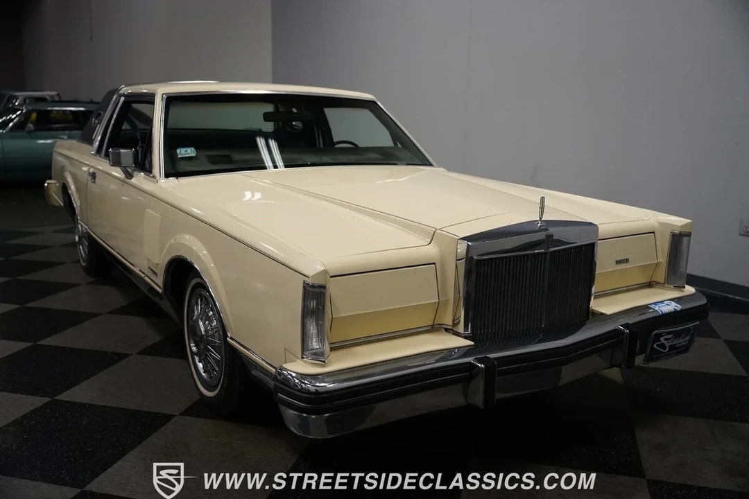 1982 Lincoln Continental Mark VI - Image 21 of 21