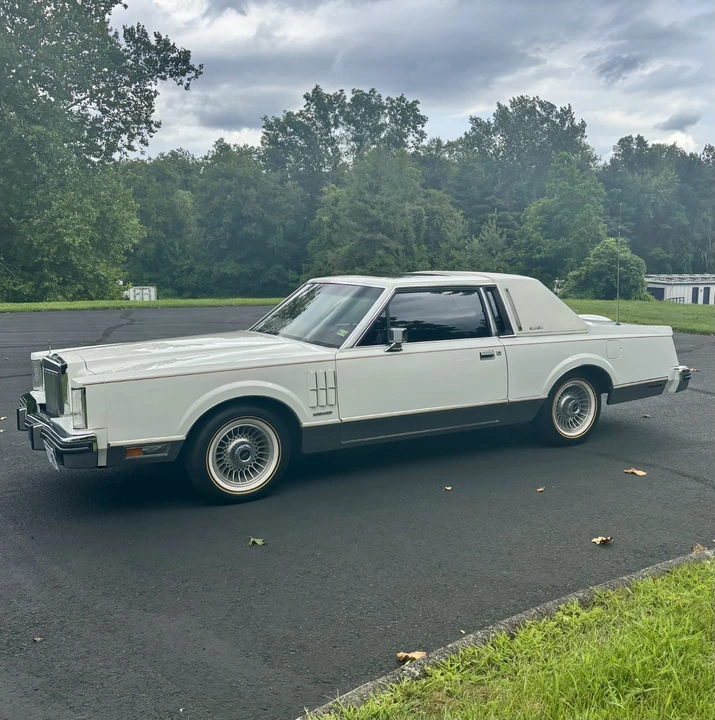 1982 Lincoln Continental Mark VI - Image 5 of 31