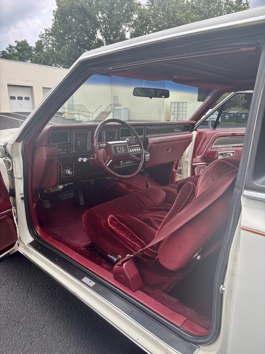 1982 Lincoln Continental Mark VI - Image 20 of 31