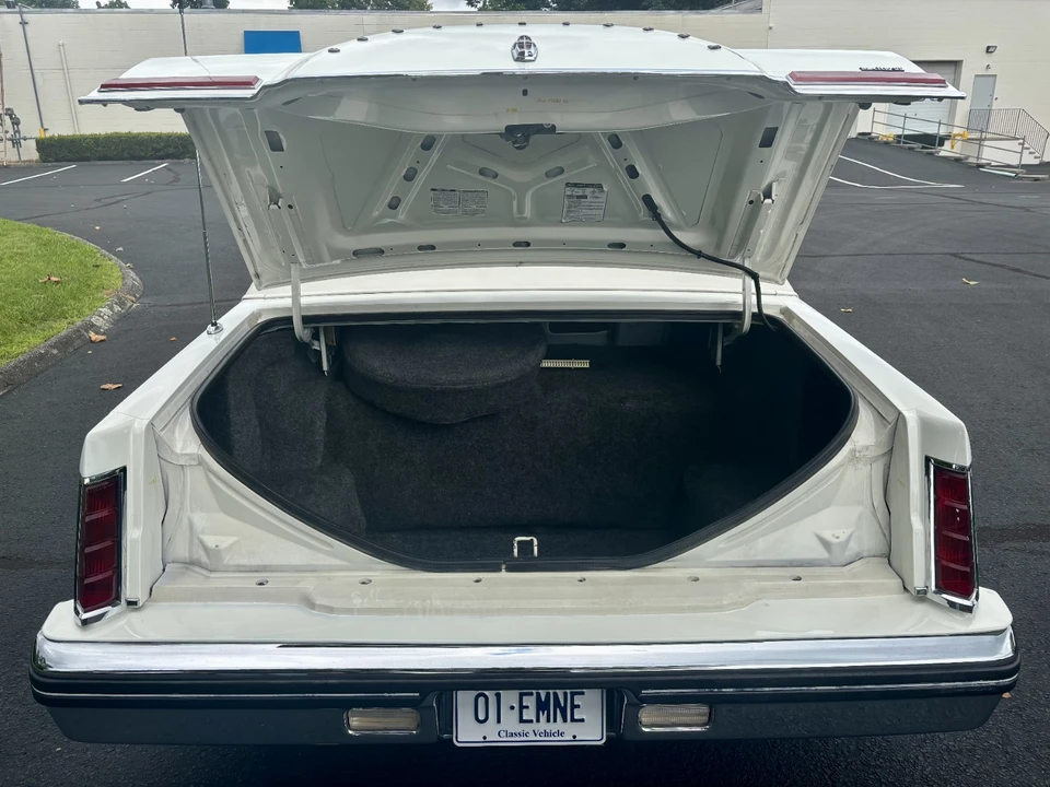 1982 Lincoln Continental Mark VI - Image 14 of 31