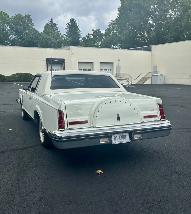 1982 Lincoln Continental Mark VI - Image 7 of 31