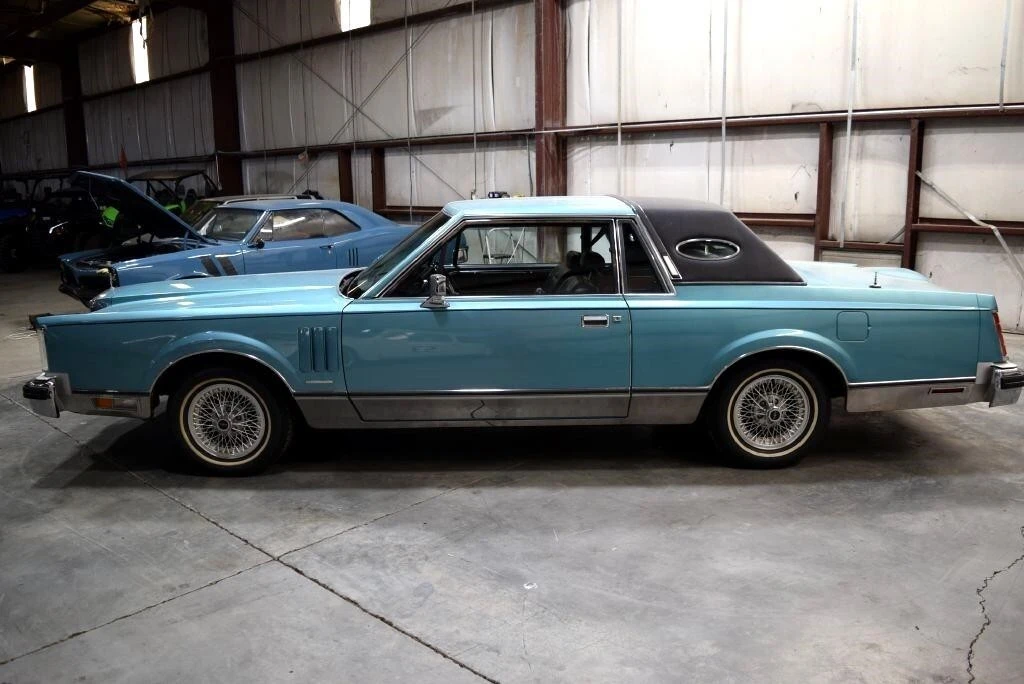 1982 Lincoln Continental Mark VI - Image 4 of 12