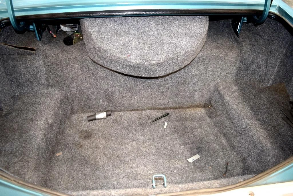 1982 Lincoln Continental Mark VI - Image 19 of 21