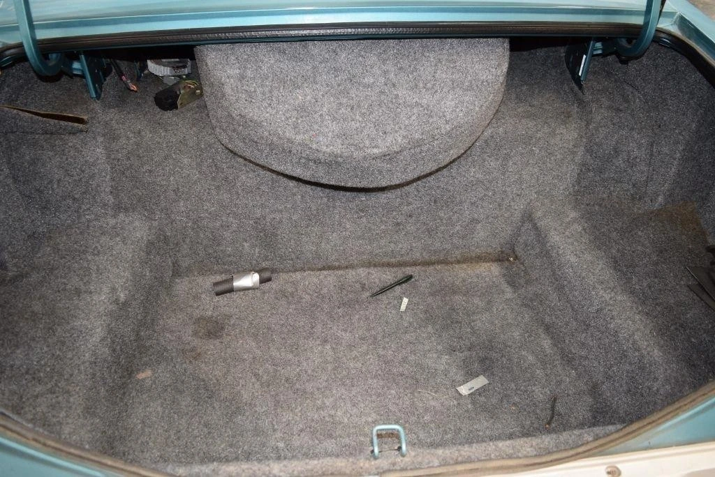 1982 Lincoln Continental Mark VI - Image 19 of 31
