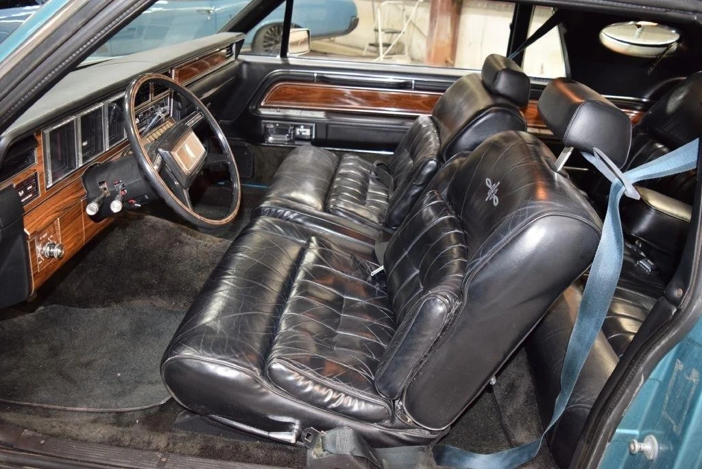 1982 Lincoln Continental Mark VI - Image 24 of 31
