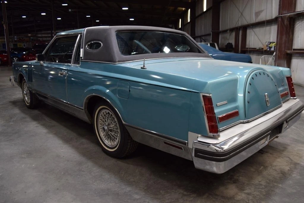 1982 Lincoln Continental Mark VI - Image 5 of 31