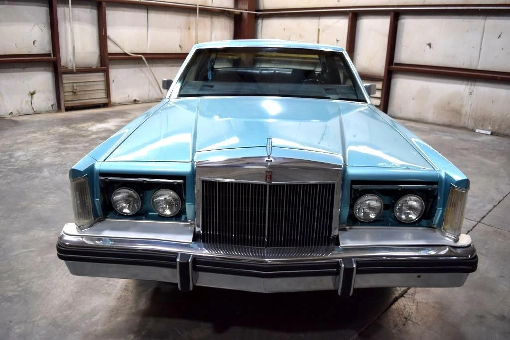 1982 Lincoln Continental Mark VI - Image 2 of 21