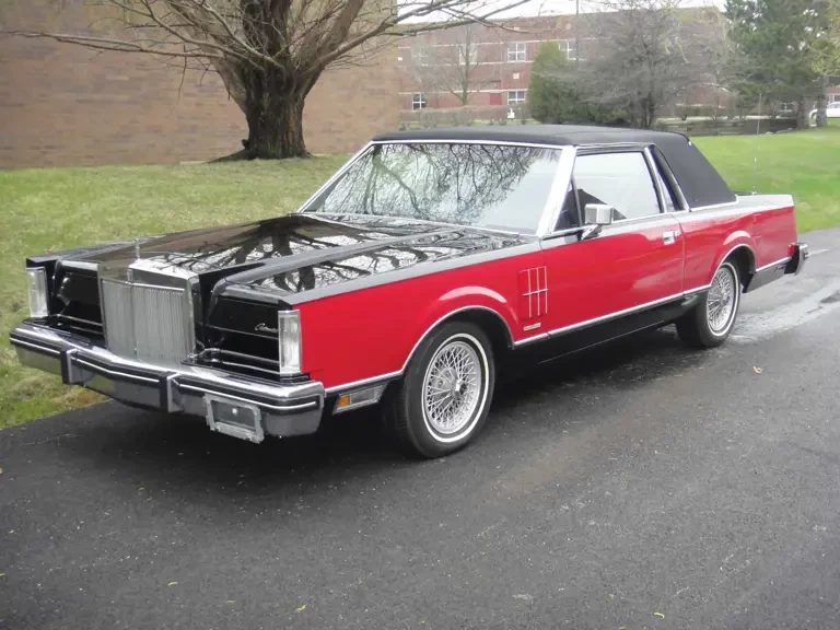 1982 Lincoln Continental Mark VI - Image 2 of 2