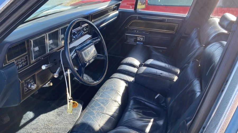 1982 Lincoln Town Car - Image 5 of 5