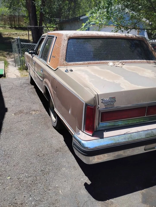 1982 Lincoln Town Car - Image 3 of 3