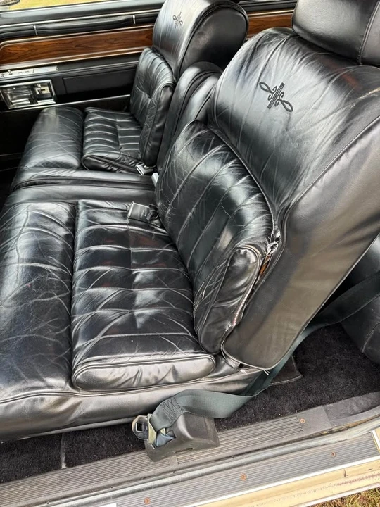 1982 Lincoln Continental Mark VI - Image 12 of 19