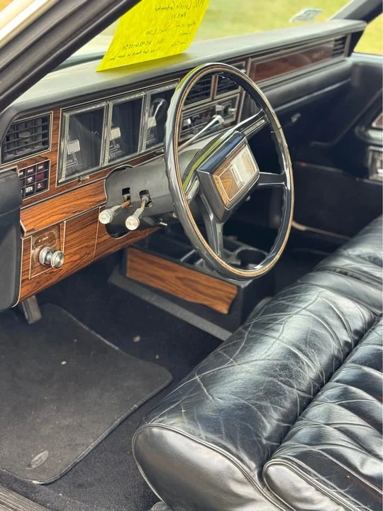 1982 Lincoln Continental Mark VI - Image 15 of 19
