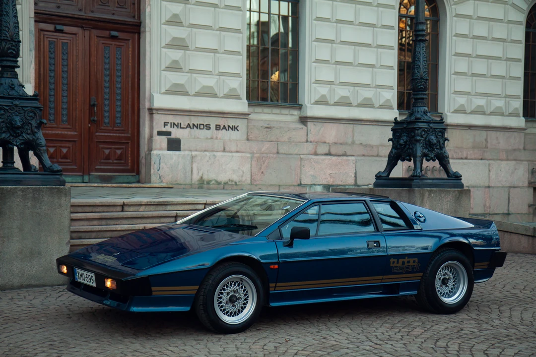 1982 Lotus Esprit Series 3 & Turbo - Image 14 of 31