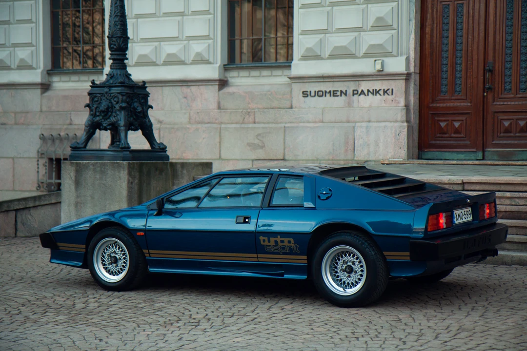 1982 Lotus Esprit Series 3 & Turbo - Image 16 of 31