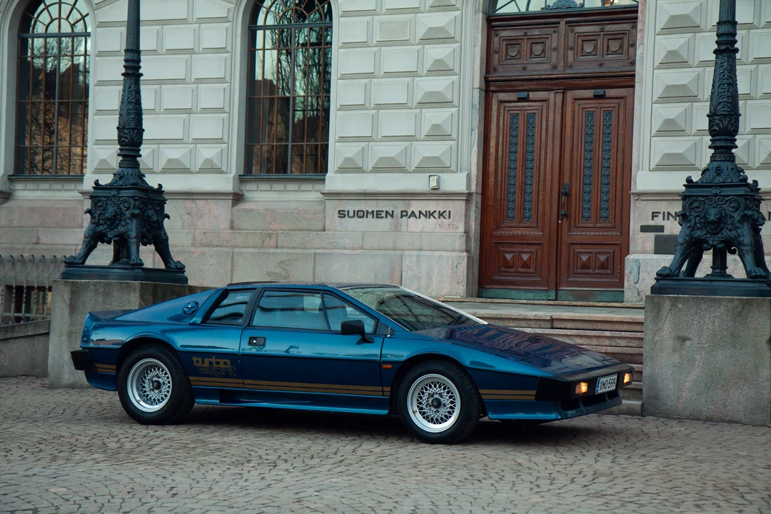 1982 Lotus Esprit Series 3 & Turbo - Image 18 of 31