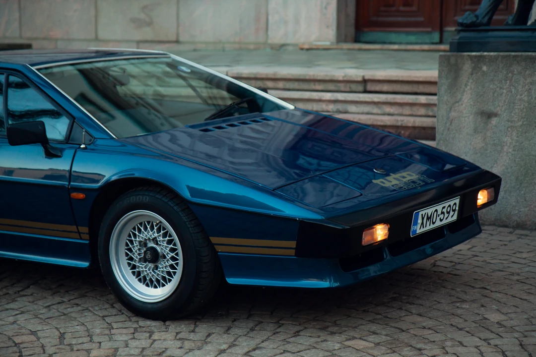 1982 Lotus Esprit Series 3 & Turbo - Image 24 of 31