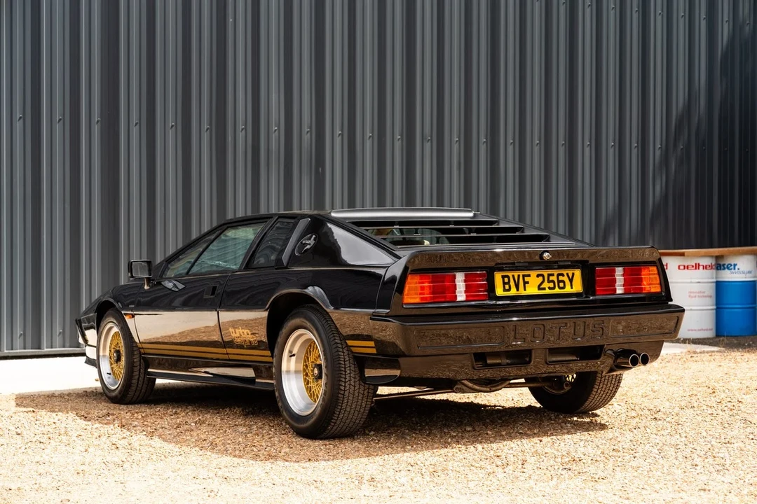 1982 Lotus Esprit Series 3 & Turbo - Image 29 of 30