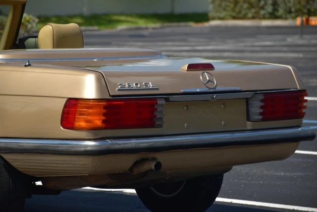 1982 Mercedes-Benz R107 SL-Class - Image 12 of 22
