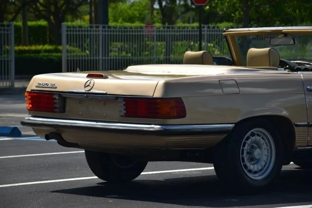 1982 Mercedes-Benz R107 SL-Class - Image 9 of 22