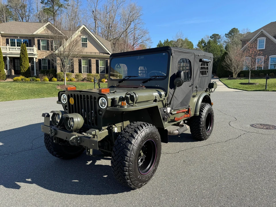 1982 Mahindra - Image 13 of 31