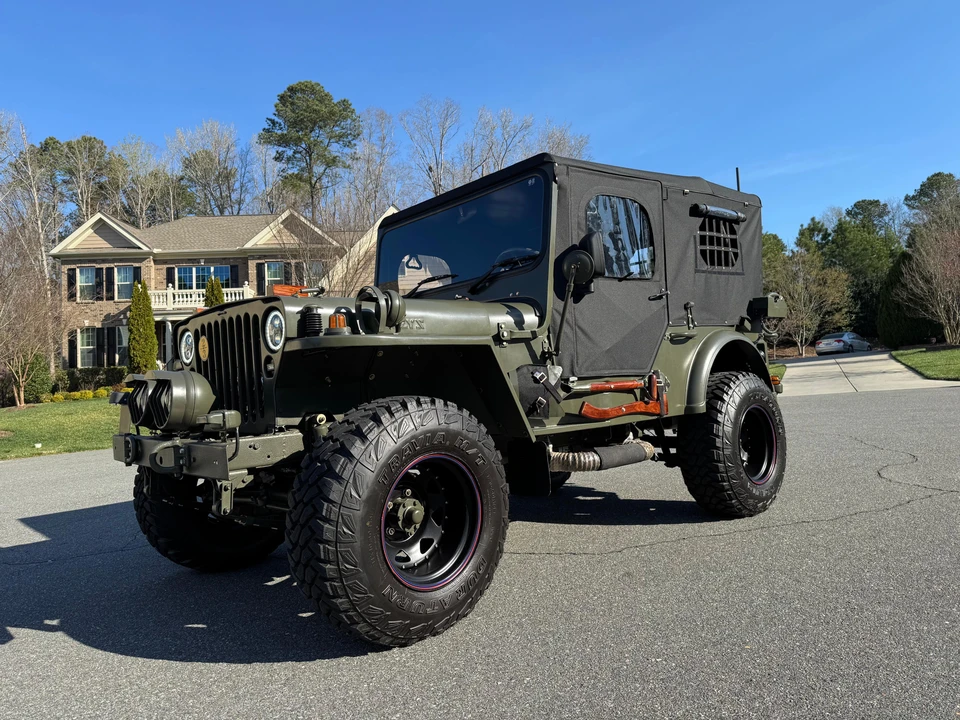 1982 Mahindra - Image 16 of 31