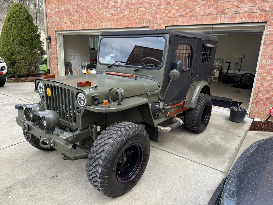 1982 Mahindra - Image 14 of 31