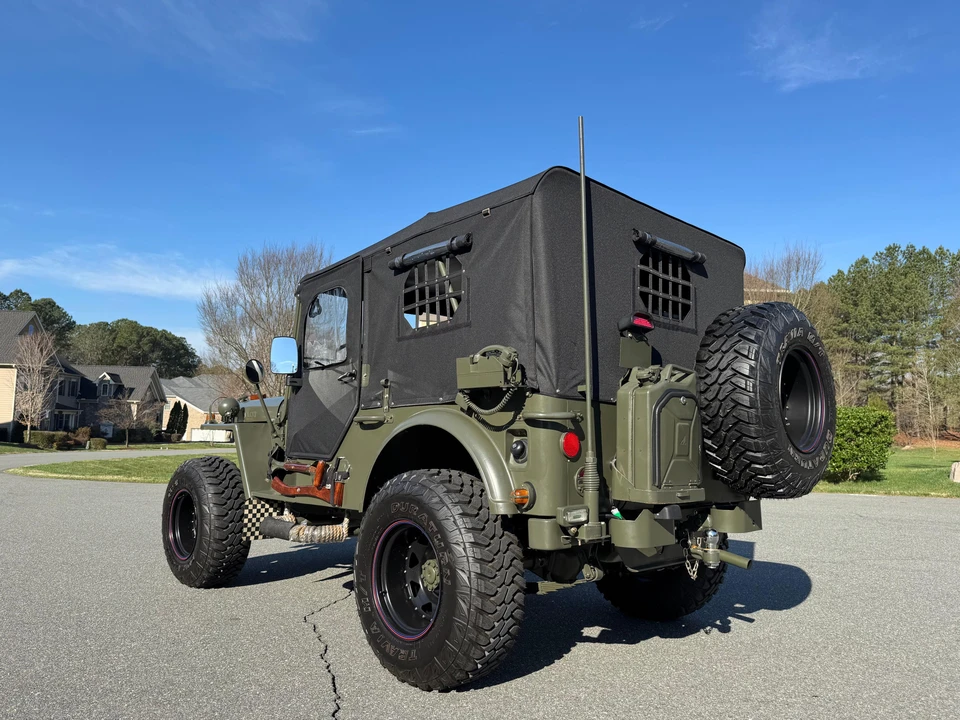 1982 Mahindra - Image 26 of 31