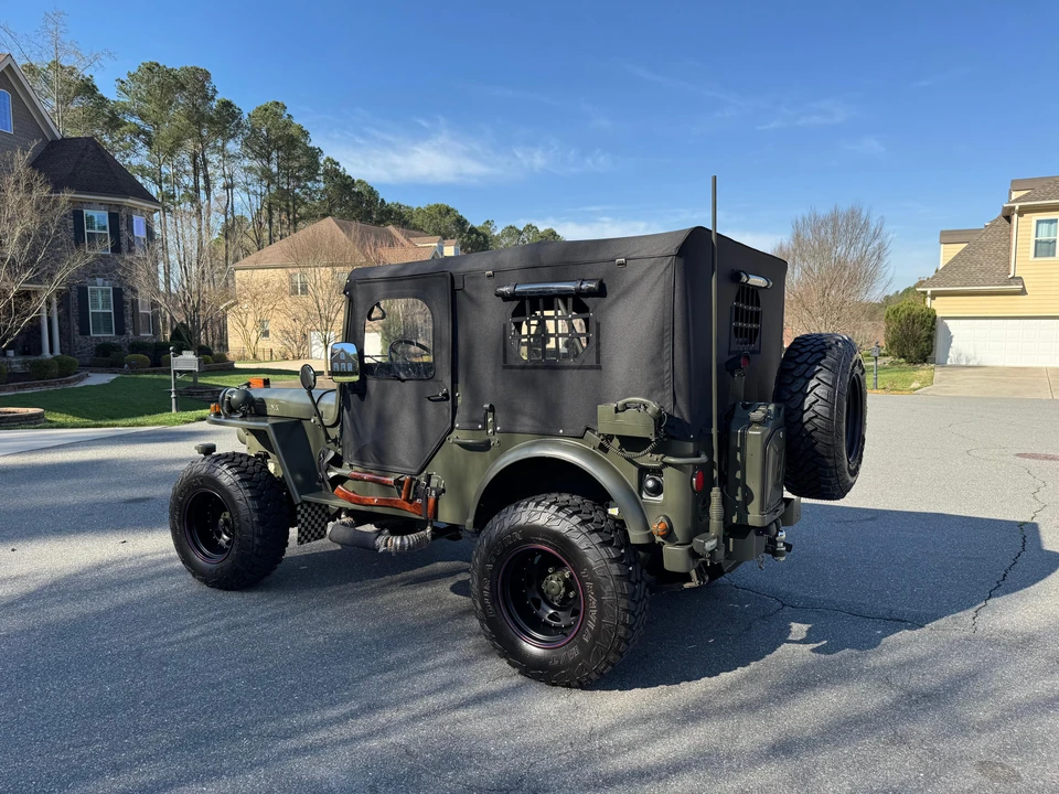 1982 Mahindra - Image 23 of 31