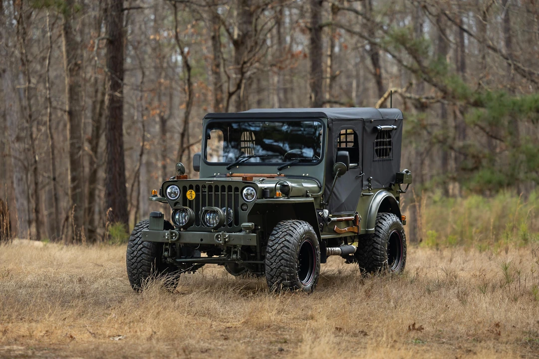 1982 Mahindra - Image 12 of 31