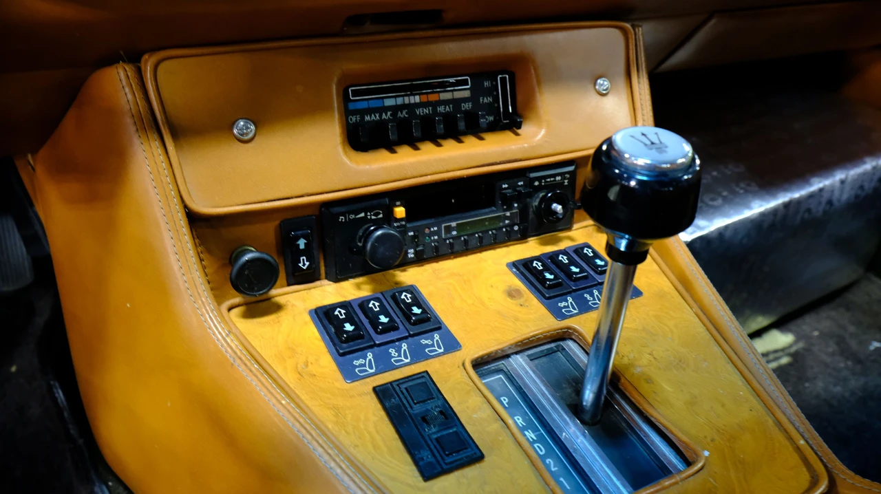 1982 Maserati Quattroporte 3rd Gen - Image 19 of 26