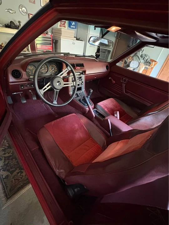 1982 Mazda - Image 4 of 21