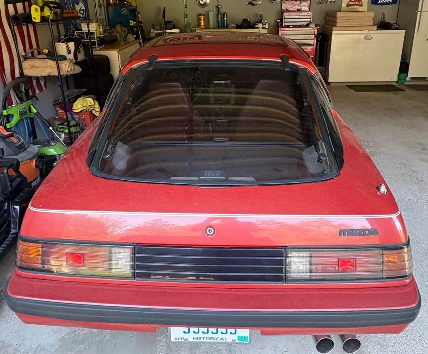 1982 Mazda - Image 6 of 21