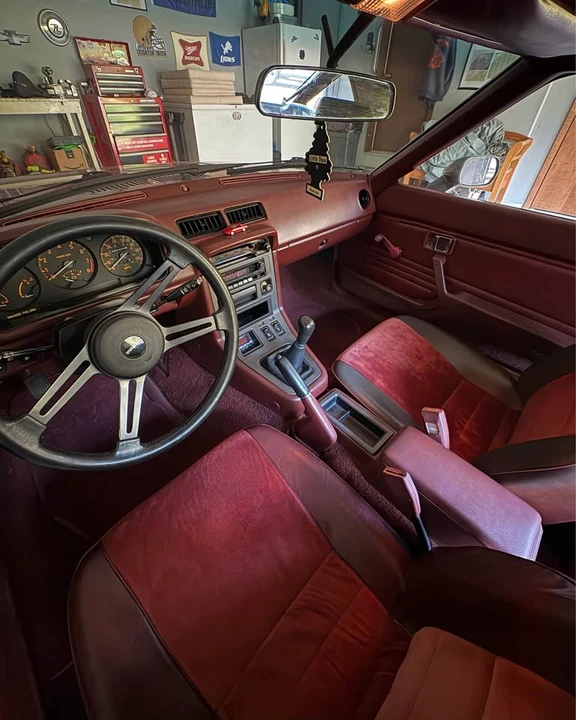 1982 Mazda - Image 2 of 21
