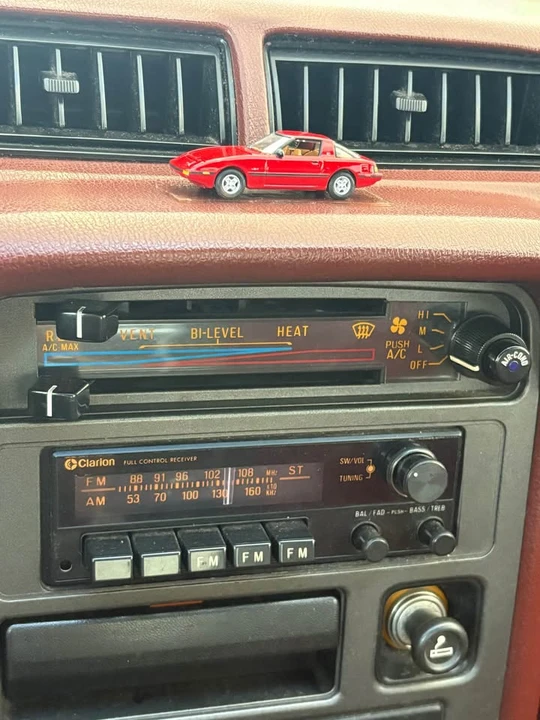 1982 Mazda - Image 20 of 21