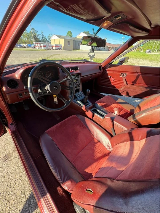 1982 Mazda - Image 16 of 21