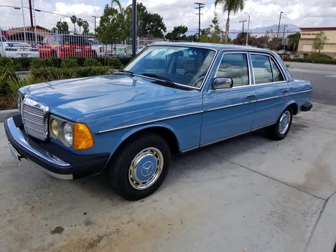 1982 Mercedes-Benz 240D