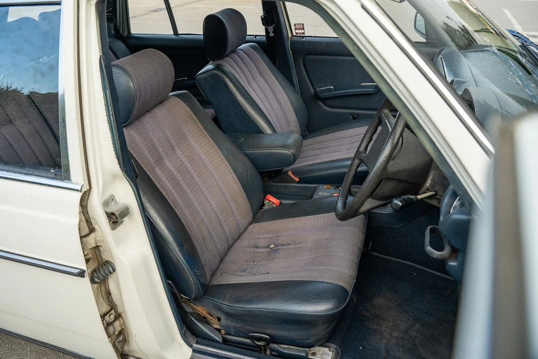 1982 Mercedes-Benz W123 Wagon (S123) - Image 24 of 30
