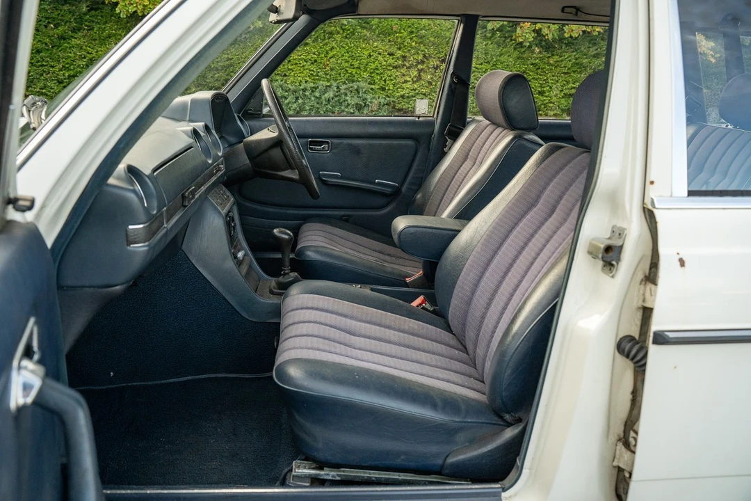 1982 Mercedes-Benz W123 Wagon (S123) - Image 23 of 30