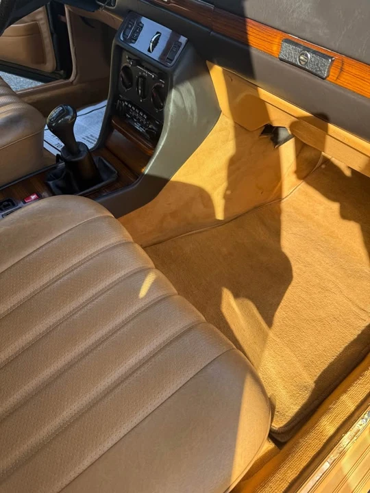 1982 Mercedes-Benz 190E - Image 4 of 20