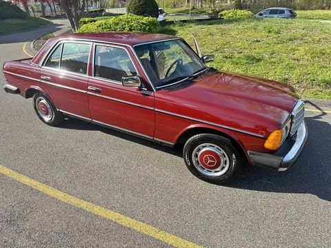1982 Mercedes-Benz 240 D