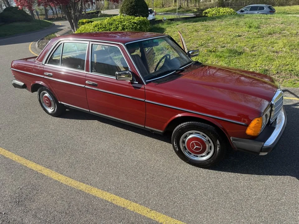 1982 Mercedes-Benz 190E - Image 2 of 16