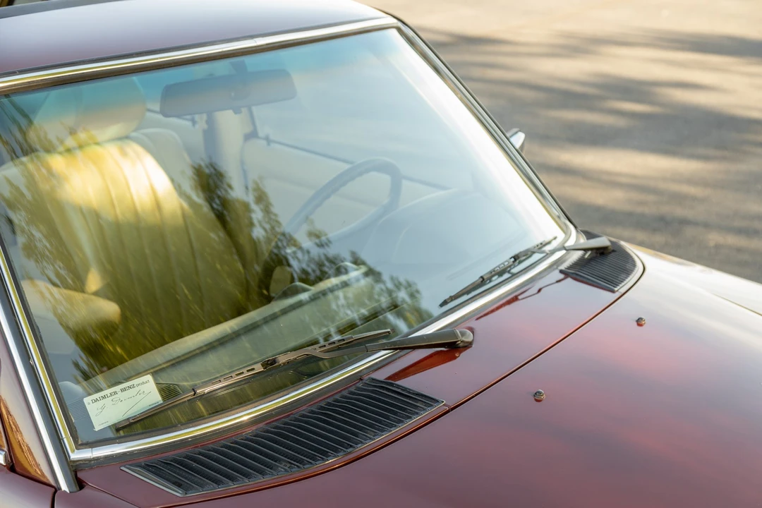 1982 Mercedes-Benz W123 Sedan - Image 30 of 31