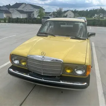 1982 Mercedes-Benz 240D
