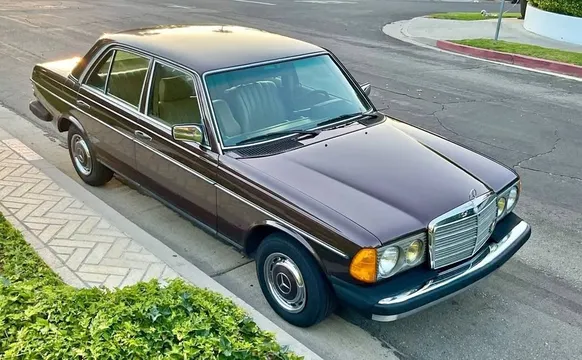 1982 Mercedes-Benz 240D