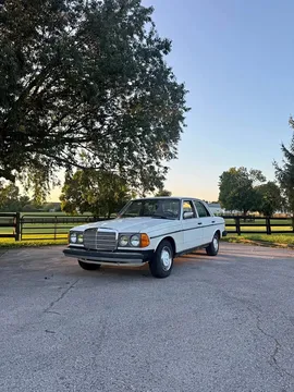 1982 Mercedes-Benz 240D