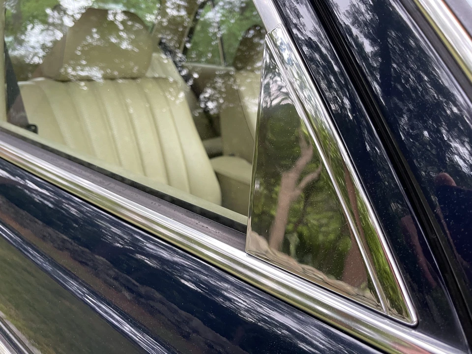 1982 Mercedes-Benz W123 Sedan - Image 26 of 31
