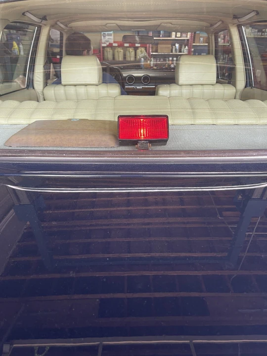 1982 Mercedes-Benz W123 Sedan - Image 25 of 31