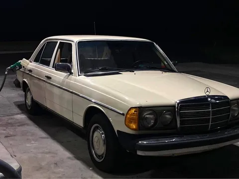 1982 Mercedes-Benz 240d